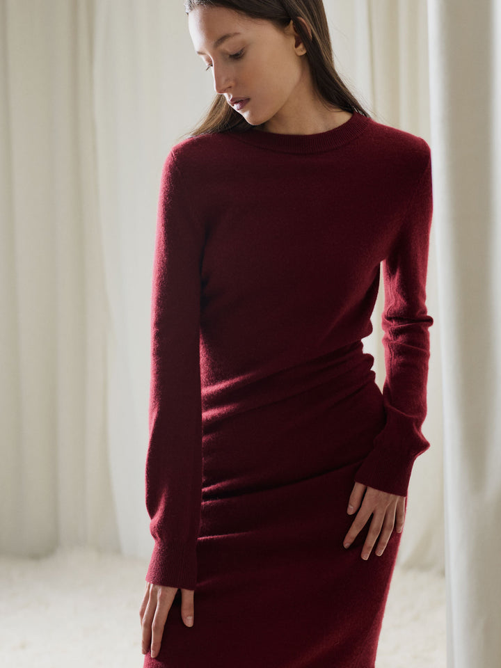 Kashmirkjole "Hedvig" i 100% ren cashmere. Norsk design fra Kashmina. Farge: Bordeaux - Burgunder.