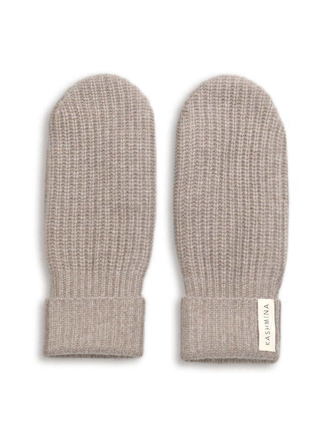 "Elva" votter i 100% ren cashmere. Norsk design fra Kashmina. Farge: Toast.